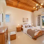 Irene Luxury Apartament Metaxáta