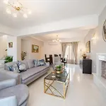 Irene Luxury Apartament Metaxáta