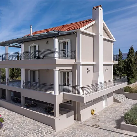 Irene Luxury Penthouse * Metaxata