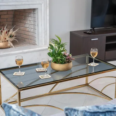 Irene Luxury Penthouse Apartment *