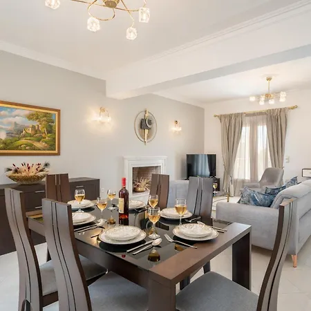 Irene Luxury Apartmán *